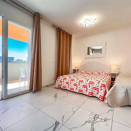 A Stones Throw From The Centre Apartamento *